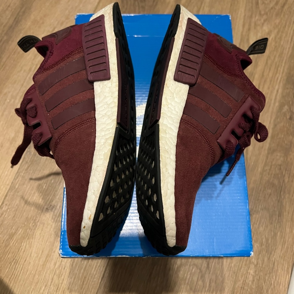 Adidas NMD R1 Womens 7 very lightly used w/ box